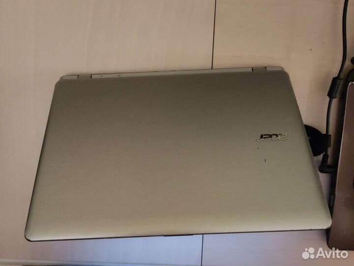 Acer E3-111 11