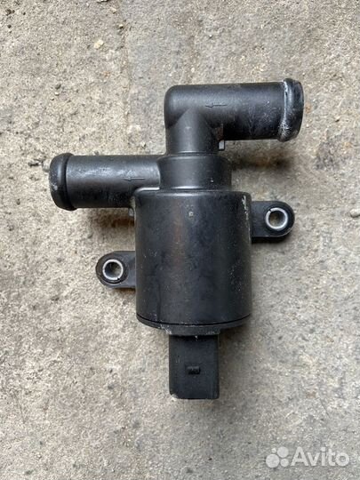 Электромагнитный клапан 4H0121671G Audi A5