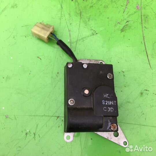 Моторчик заслонки отопителя Киа Спектра