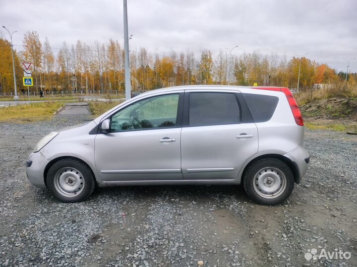 Nissan Note 1.6 AT, 2006, 235 000 км