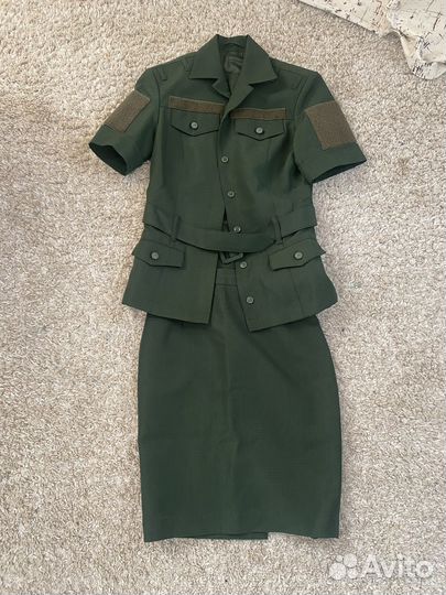 Костюм женский