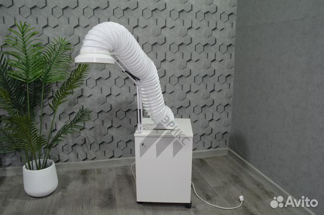 Вытяжка для маникюра и педикюра