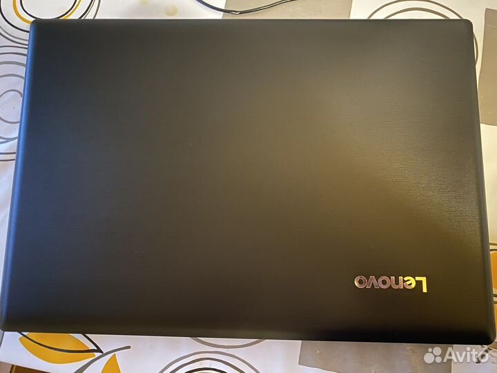 Ноутбук lenovo