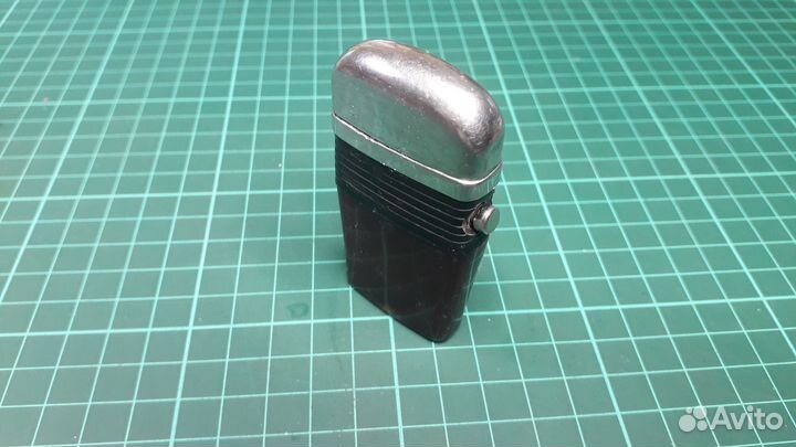 Зажигалка бензиновая