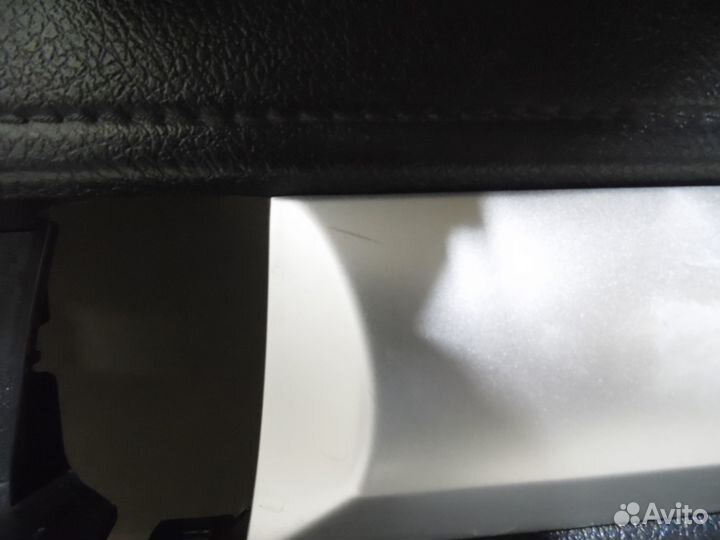 Обшивка двери задней правой Hi Lux 2015