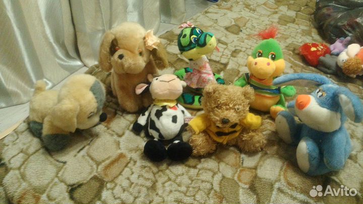 Мягкие игрушки большие и маленькие