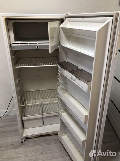 Холодильник бу бесплатно