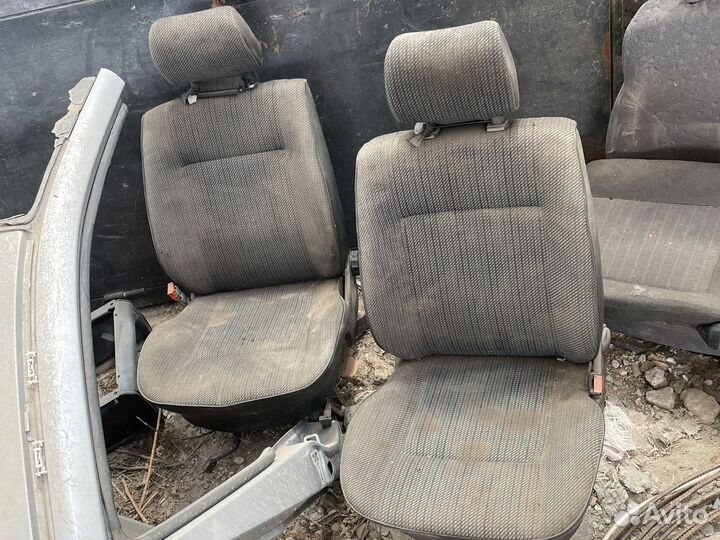 Передние сиденья volkswagen passat b3