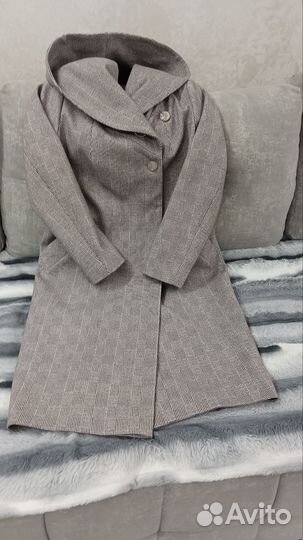 Пальто драповое с капюшоном