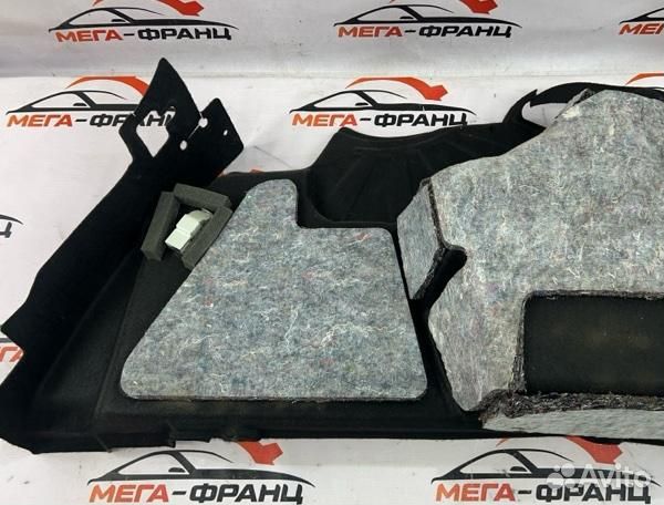 Обшивка багажника левая Citroen С4 седан(B7) EP6C