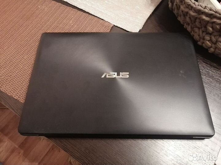 Ноутбук asus f553m