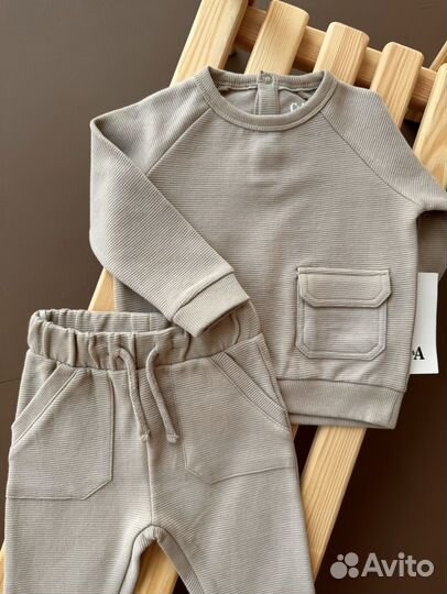 Новый комплект 80 C&A