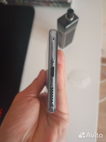 vivo V21, 8/256 ГБ