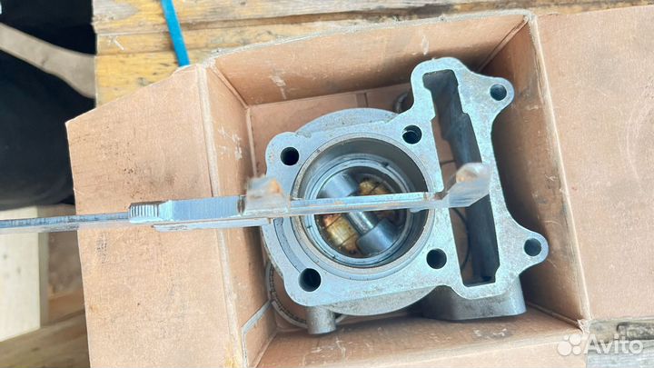 Головка целиндра на скутер