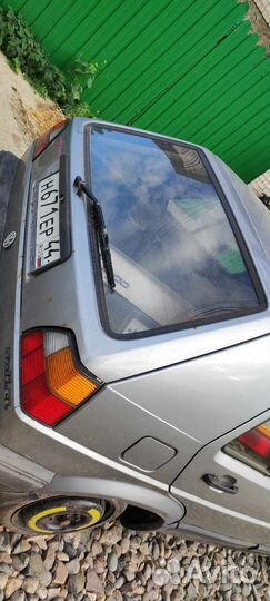 Крышка багажника гольф 2