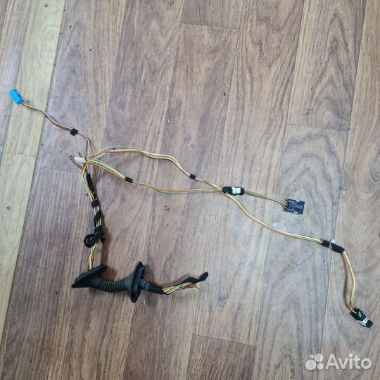 Проводка багажника (борт) BMW X5 E53