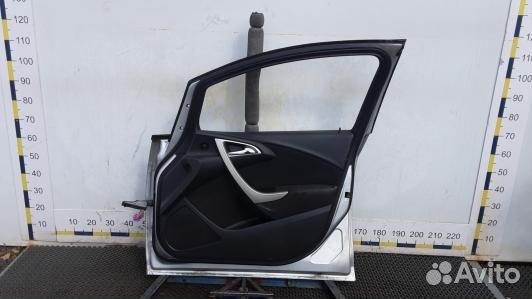 Дверь передняя правая opel astra J (IUK12E201)