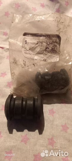 Салейнтблоки задней цапфы Сузуки Гранд Витара