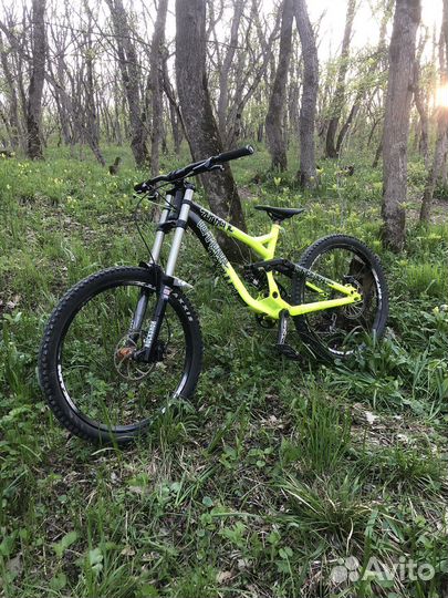 Commencal supreme v3 dh