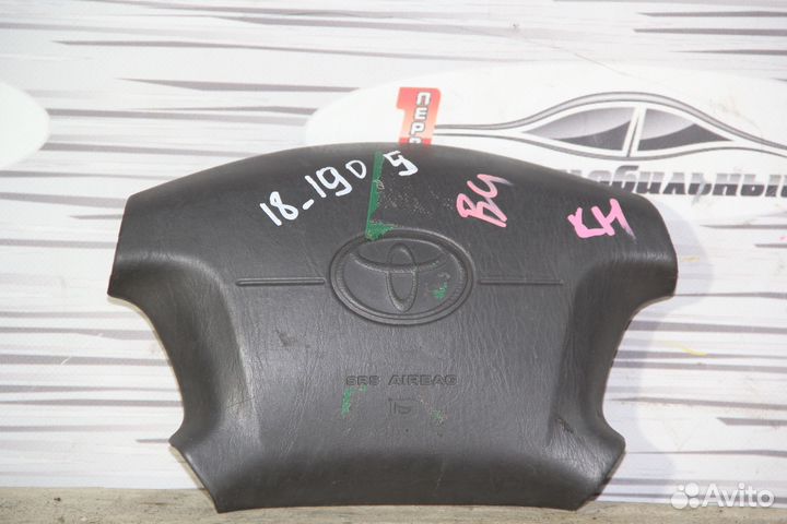 Airbag водительский c Toyota Camry Gracia SXV20 5S-FE