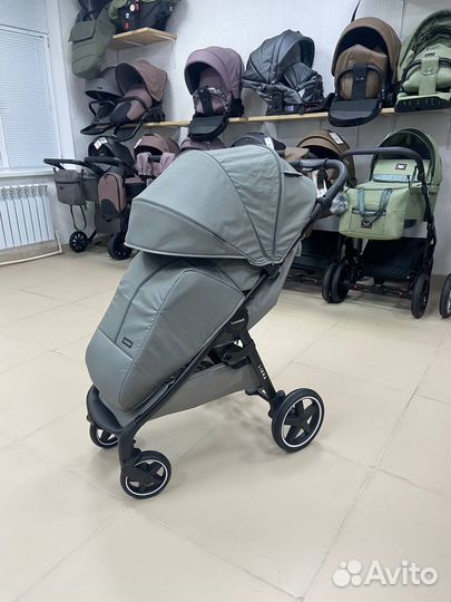 Прогулочная коляска Luxmom Libra