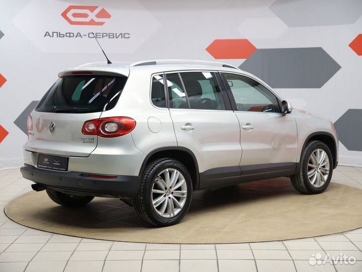 Volkswagen Tiguan 2.0 AT, 2010, 245 000 км