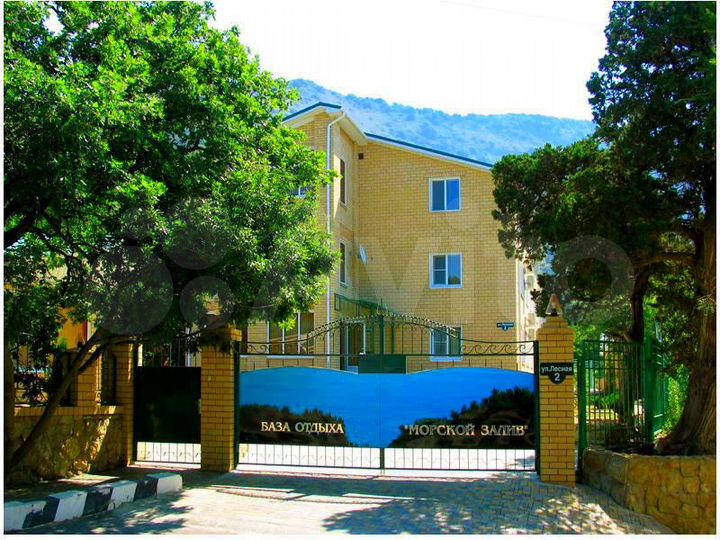 Гостиница, 14131 м²