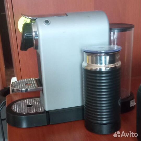 Капсульная кофемашина bork c533 Б/У