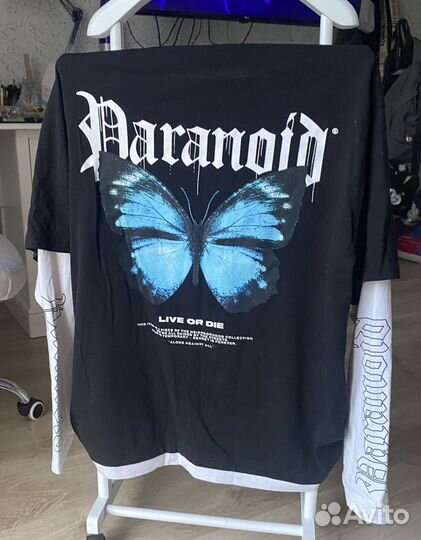 Лонгслив с бабочкой