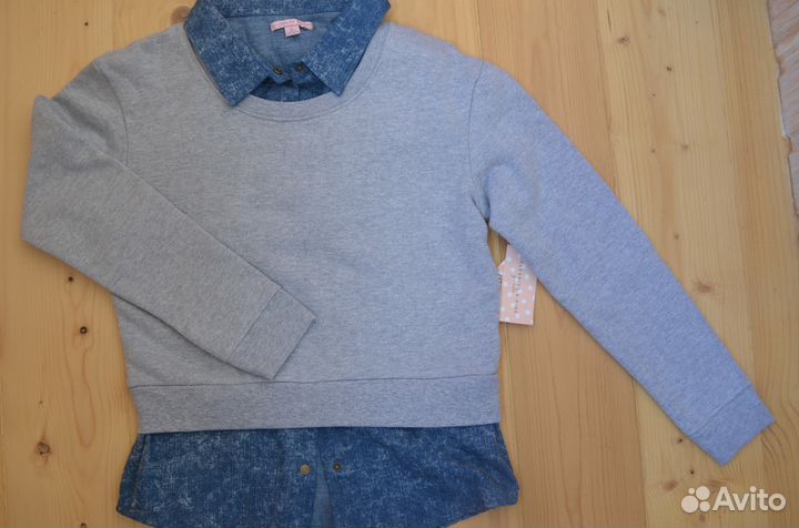Отличная кофточка лет на 9-12 на девочку