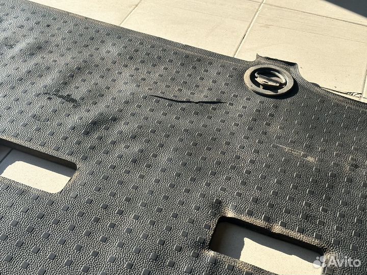 Пол резиновый Volkswagen Caravelle Каравелла Т5