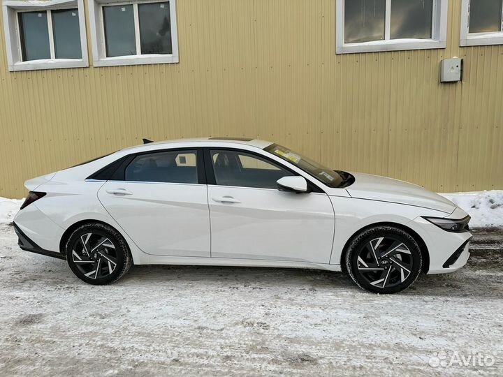 Hyundai Elantra 1.5 CVT, 2023, 20 км