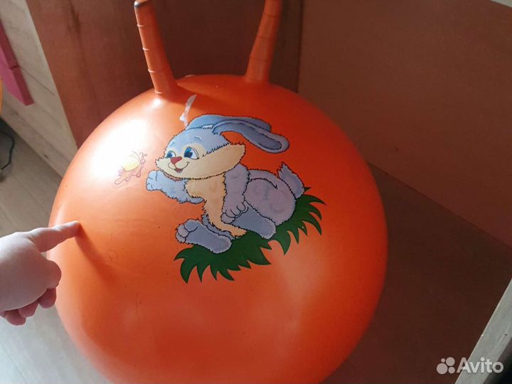 Мячь гимнастический