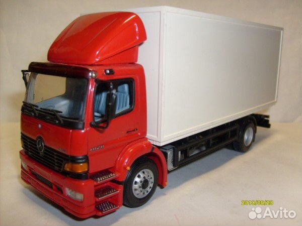 Модели иностранных грузовиком в масштабе 1/43