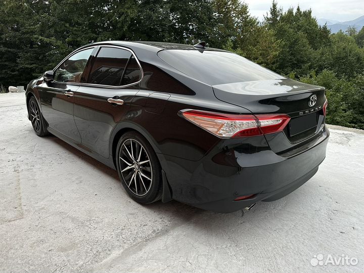 Toyota Camry, 2018