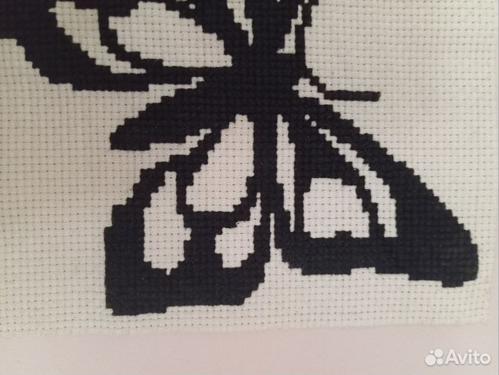 Квартира вышитая крестом ручная работа