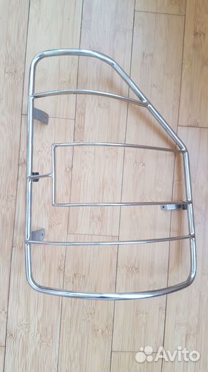 Защита на задние фары Мицубиси Паджеро 3/Монтеро 3