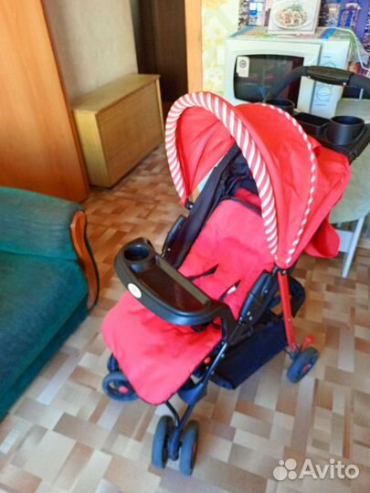 Прогулочная коляска