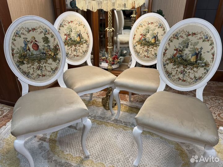 Комплект стульев в стиле Классика, Италия
