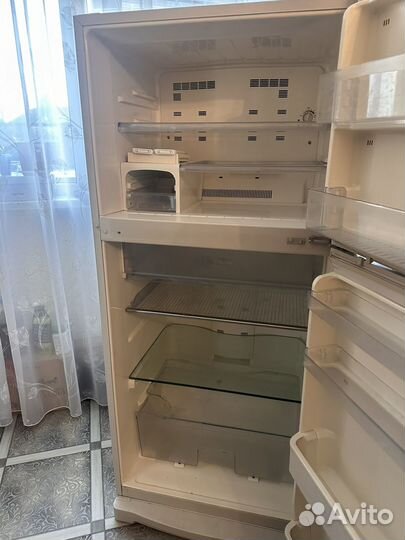 Холодильник sharp