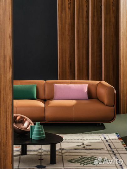 Диван из натуральной кожи