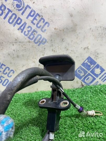 Трос задний правый Mazda 6 Gg седан 1.8 L8 2004