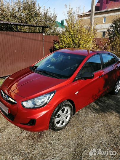 Hyundai Solaris 1.6 AT, 2013, 43 000 км