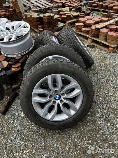 Michelin X-Ice North 4 225/60 R17 на дисках