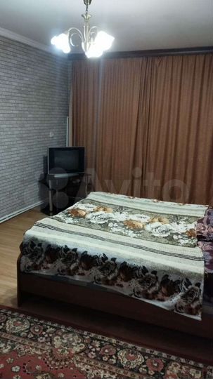 1-к. квартира, 60 м², 1/2 эт.