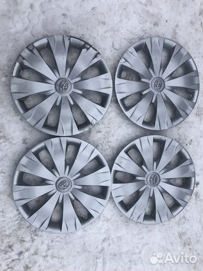 R15 toyota колпаки комплект