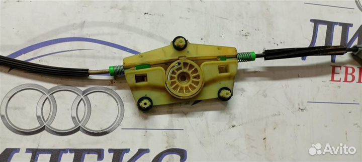 Стеклоподъемник электр. задний правый Audi Q7 200