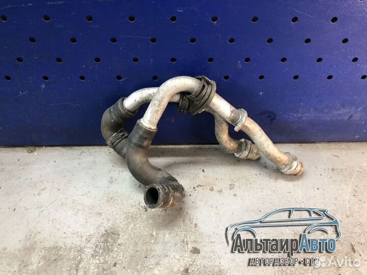 Патрубок охлаждения радиатора печки Touareg 1