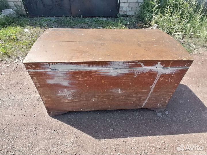 Сундук деревянный старинный