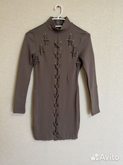 Платье с длинным рукавом 42